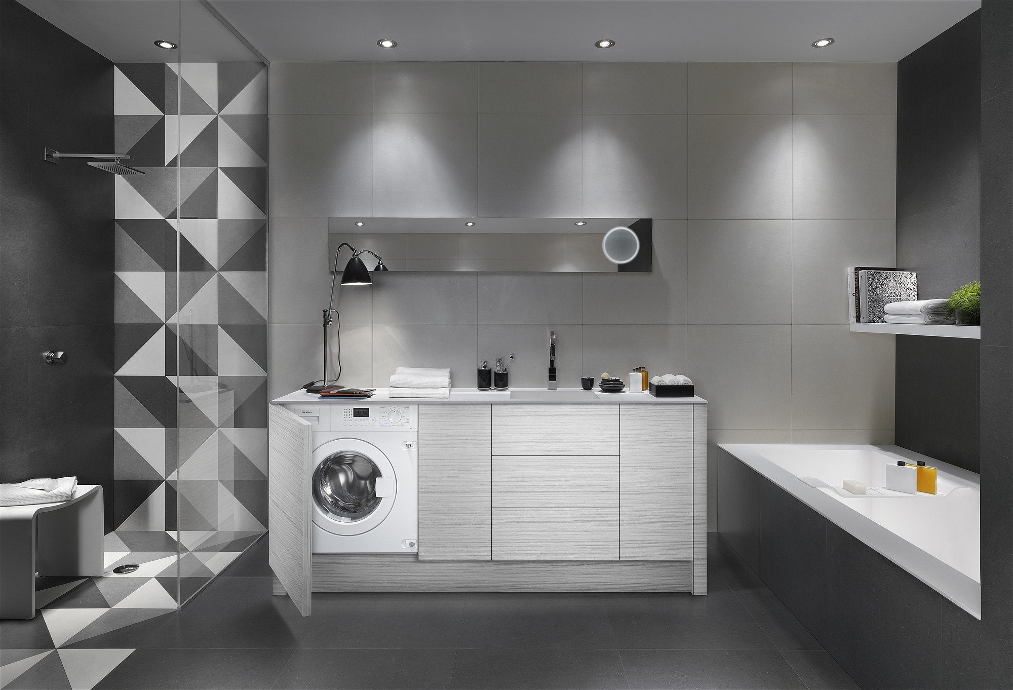 LST127-215f5247d-0678-4a8f-9c42-a41579cbe6c4